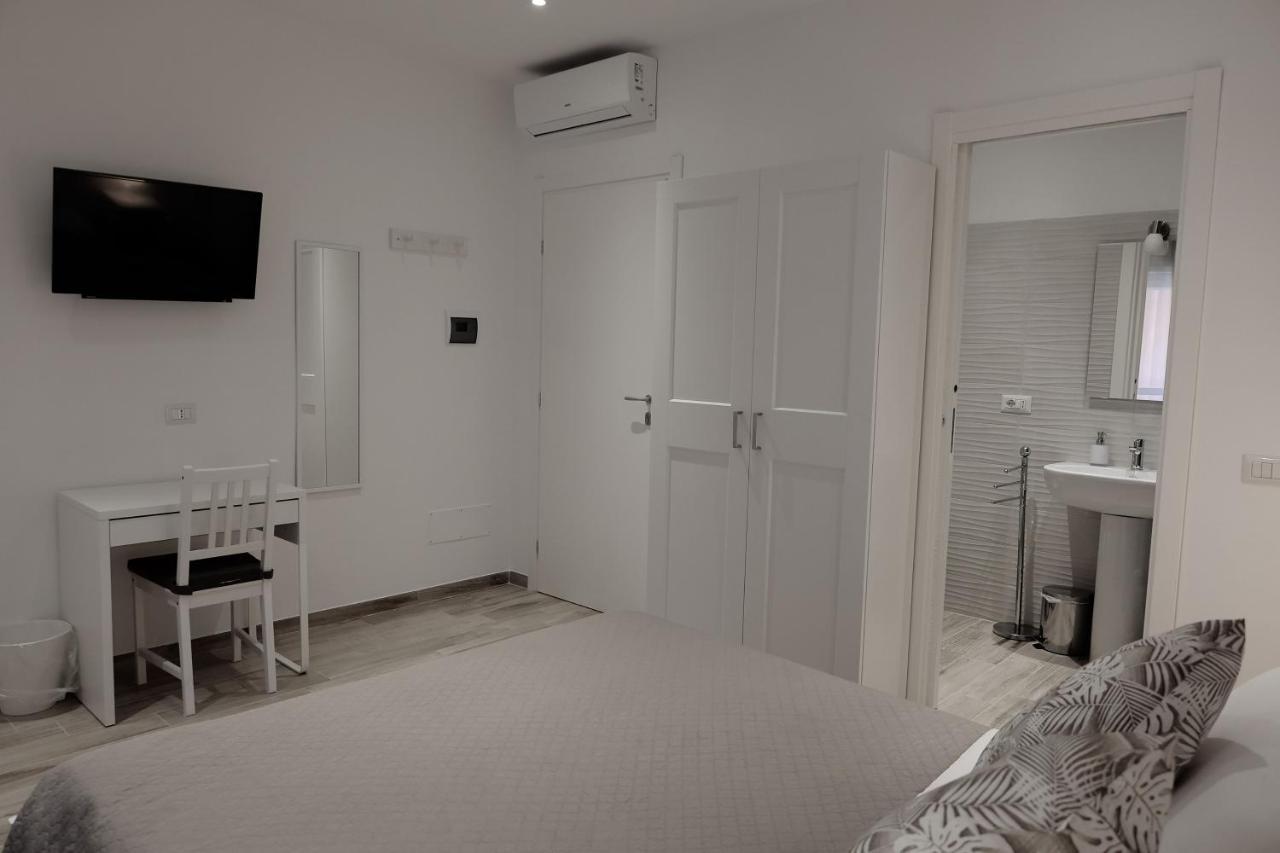 Central Guest House شيفيتافيكْيا المظهر الخارجي الصورة